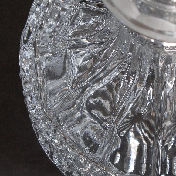 Diamond Cut Glass Style Wine Decanter Whiskey Carafe w Top Unique Stopper Heavy - Picture 12 of 14